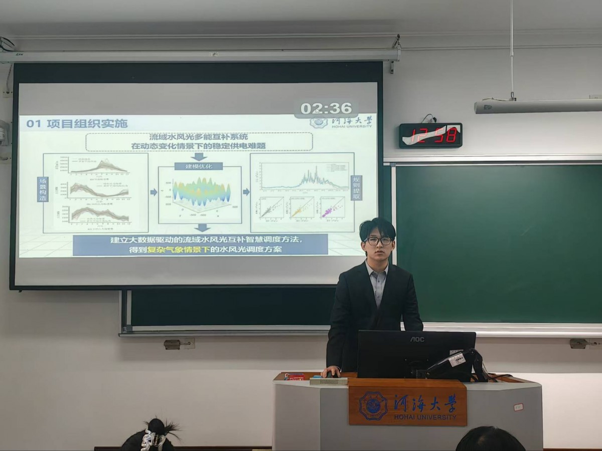 杏吧原创顺利完成2025年大学生创新创业训练计划项目中期检查工作