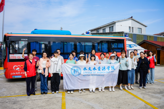 巧手织梦启新程 劳动育人谱华章 ——水文院劳动实践教育活动赋能社区发展