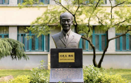 细微处见真情
