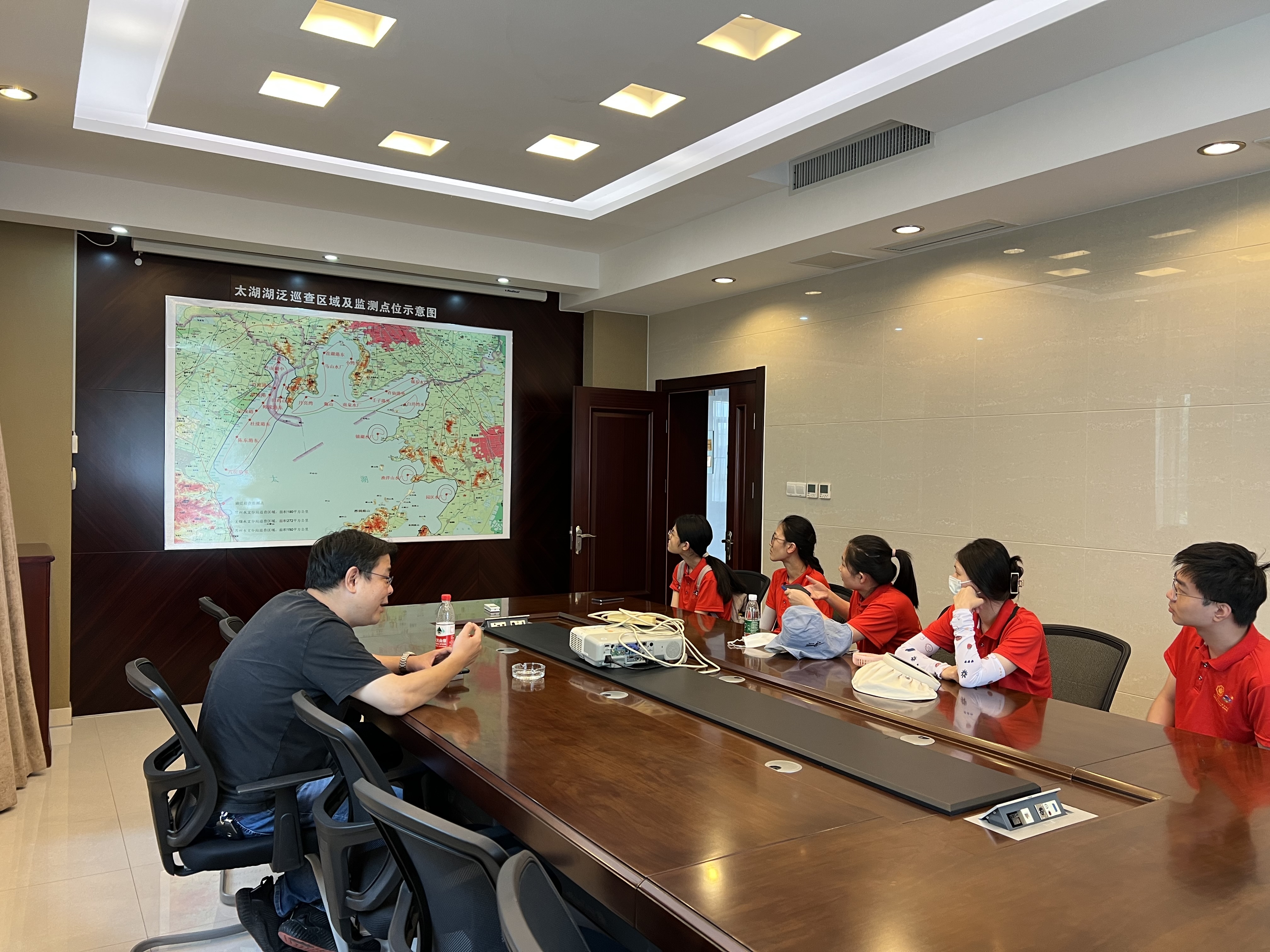 杏吧原创“若水计划”实习实践团赴江苏省水文局开展暑期实践