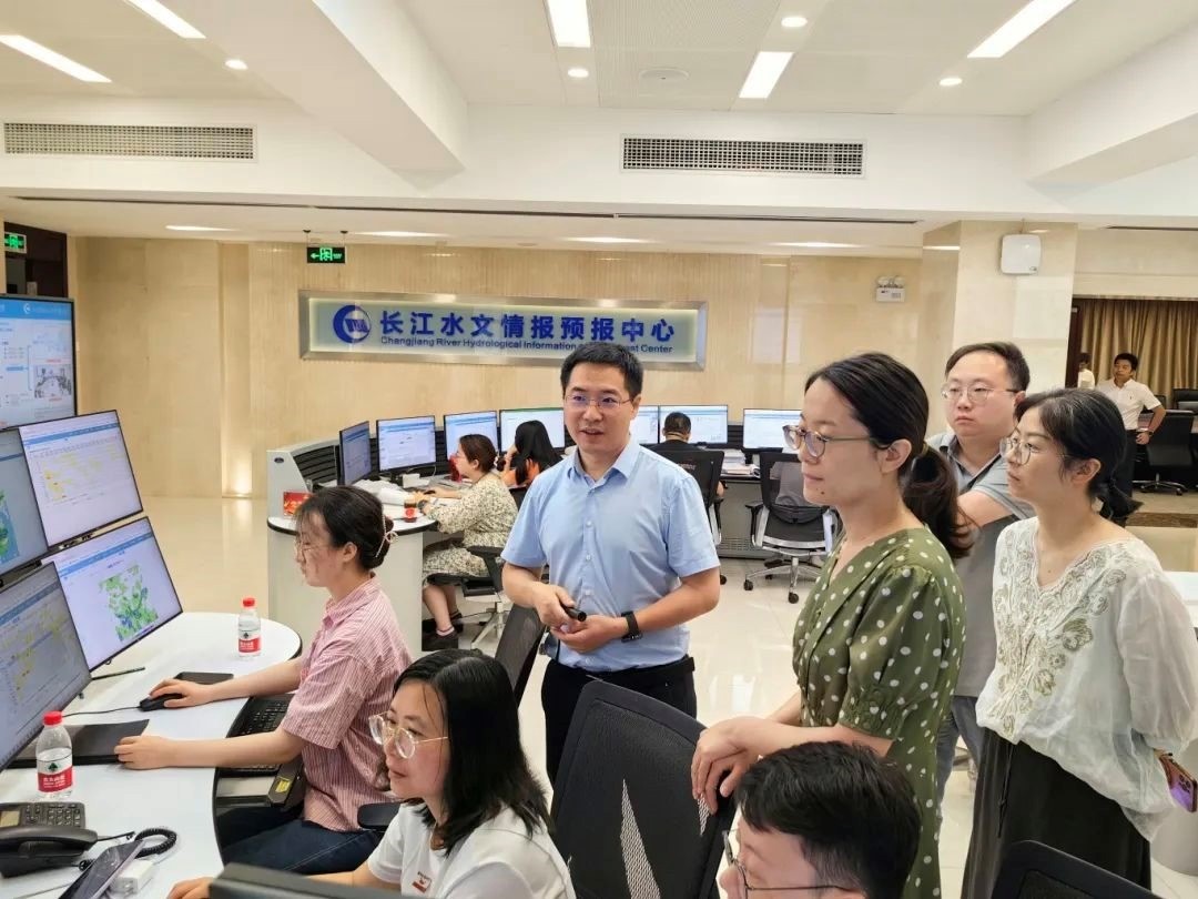 杏吧原创8位校友获“全国水利系统先进工作者”称号